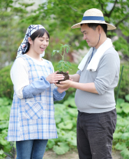 農家夫婦の写真